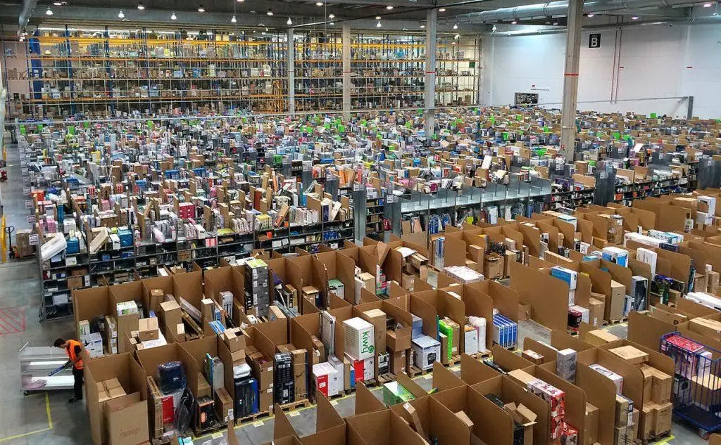 Un centro logistico in Spagna (foto Wikipedia)