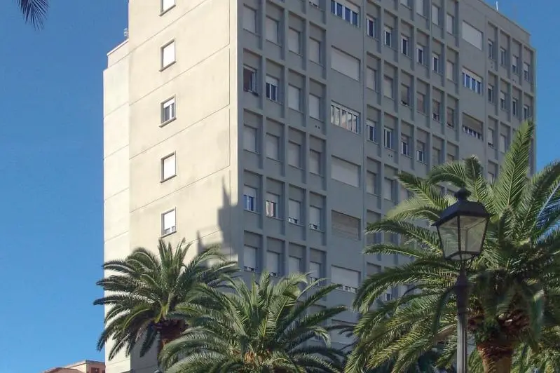 Il grattacielo di piazza del Rosario (Beni culturali)