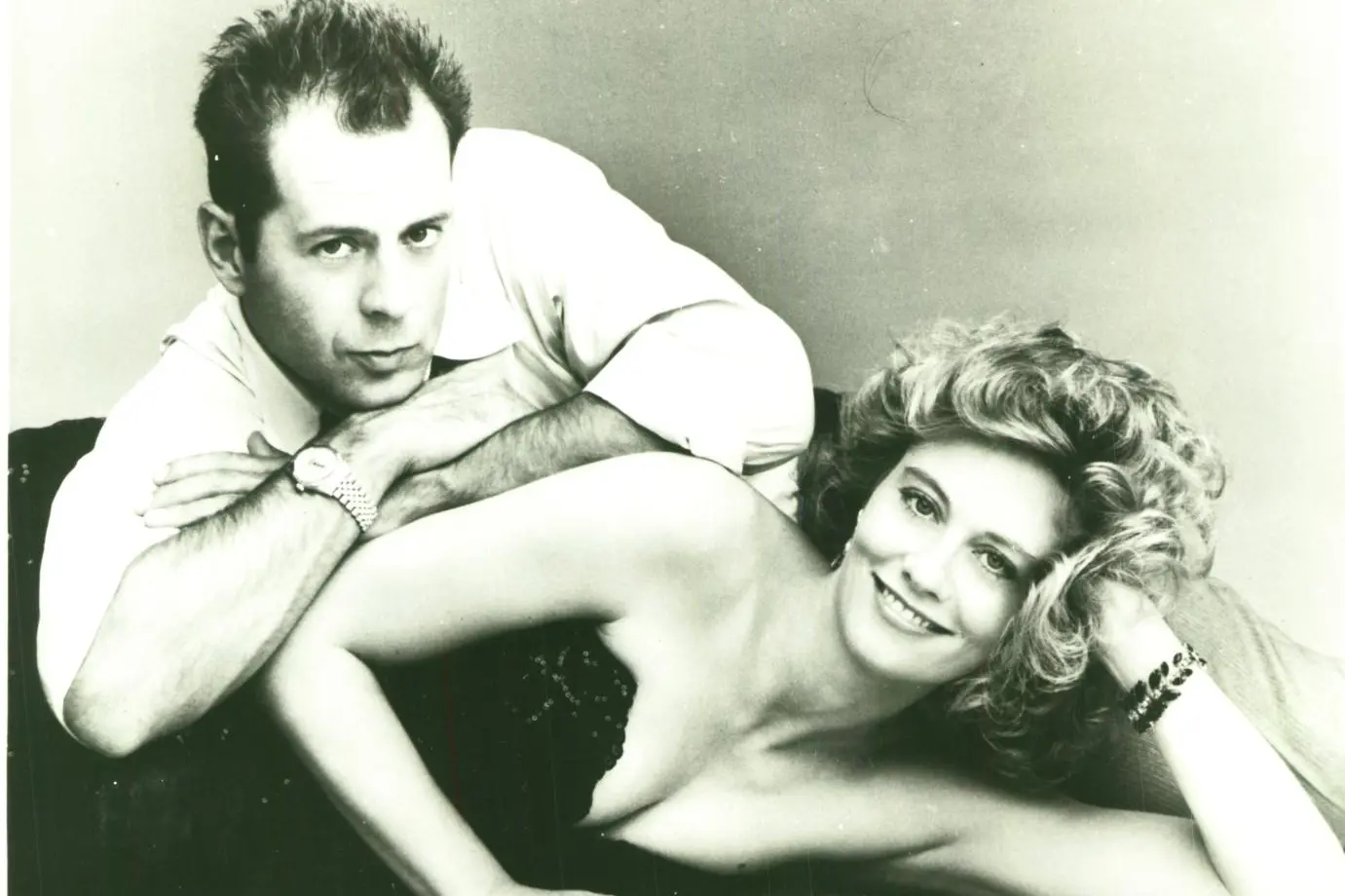 Bruce Willis con Cybill Shepherd in “Moonlighting”