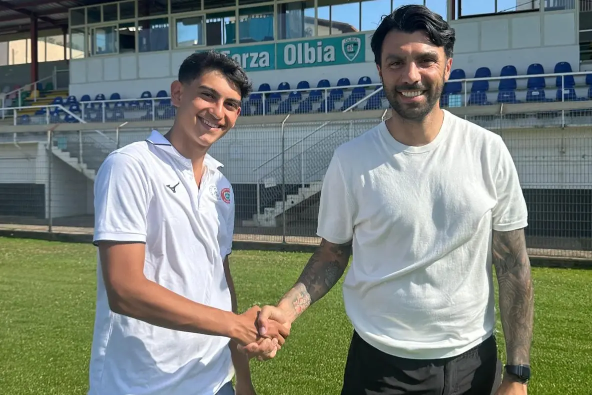 Lozano e González al "Nespoli" (foto Olbia Calcio)