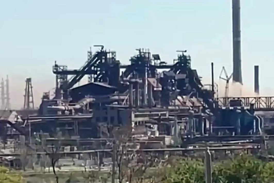 L'acciaieria Azovstal di Mariupol (foto Ansa - pubblicata sui social dal consigliere del sindaco di Mariupol, Petro Andryushchenko)
