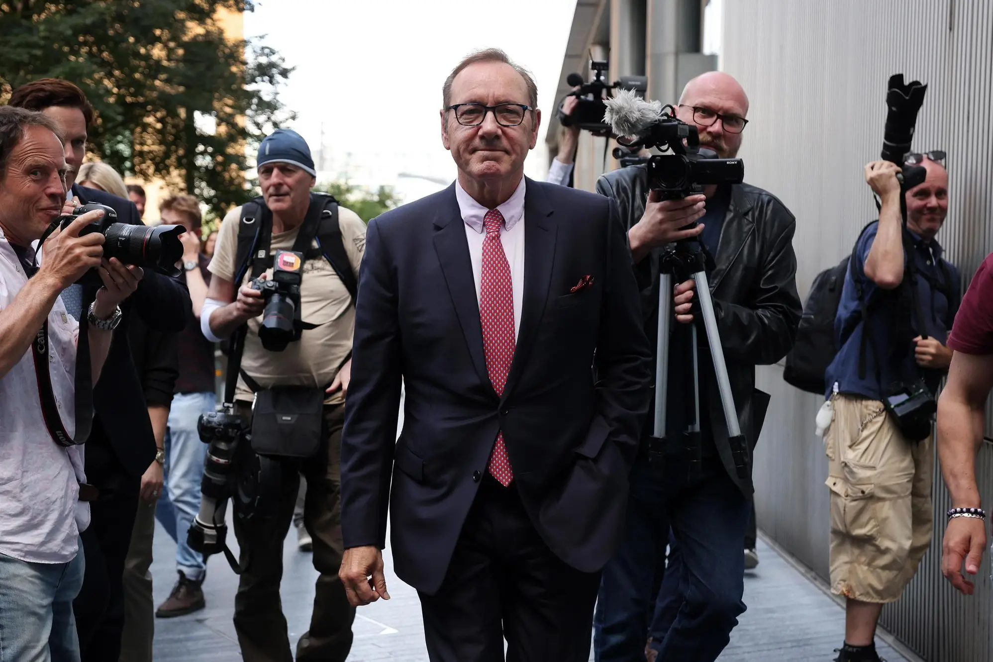 epaselect epa10769375 US actor Kevin Spacey departs Southwark Crown Court in London, Britain, 26 July 2023. Double Academy Award-winning actor Kevin Spacey is on trial in London accused of sexual offences against four men in Britain. EPA/ANDY RAIN
