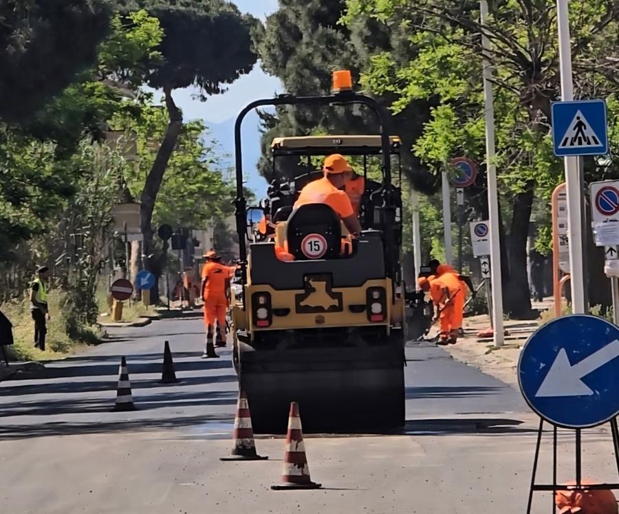 Nuovo asfalto,  lavori in corso per oltre un milione