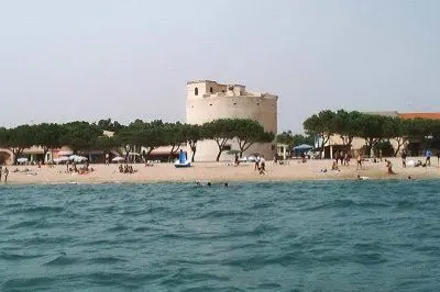 Locali sulla spiaggia a Torre Grande
