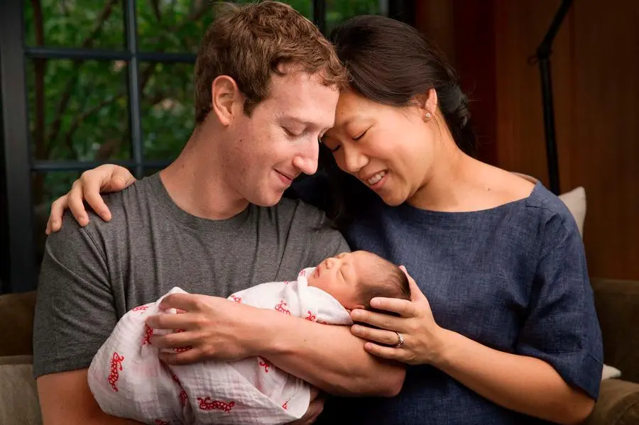 Mark Zuckerberg, la moglie\u00A0e il figlio\u00A0(foto LaPresse)