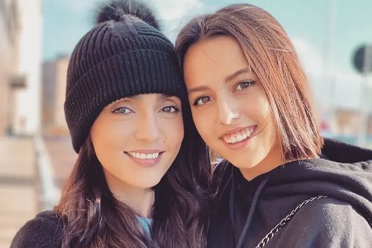 Ambra Angiolini con la figlia Jolanda (foto Instagram)