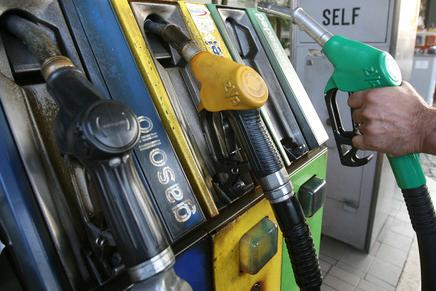 Benzina: taglio accise prorogato all’8 luglio ed esteso anche al metano