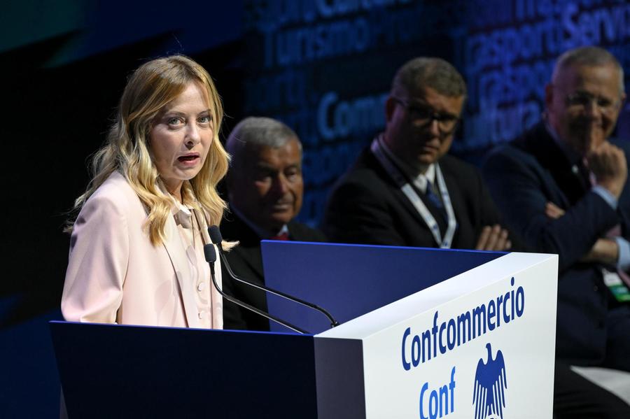 Confcommercio, Meloni: «No alla patrimoniale, giù le tasse a