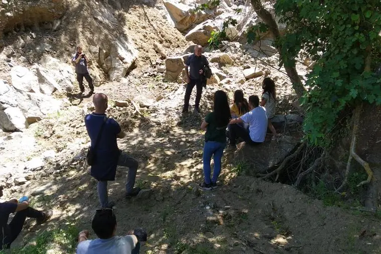 Un momento del sopralluogo a Bitti (foto ufficio stampa)