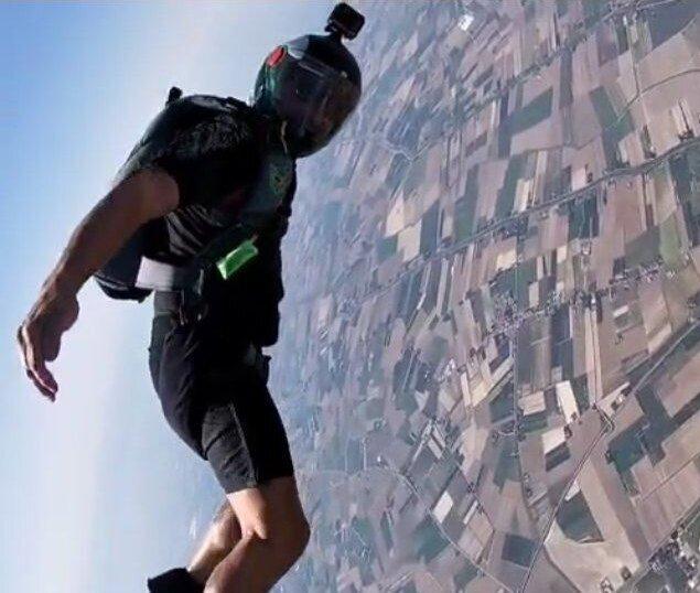 Tragico volo a Serdiana: si schianta con il paracadute