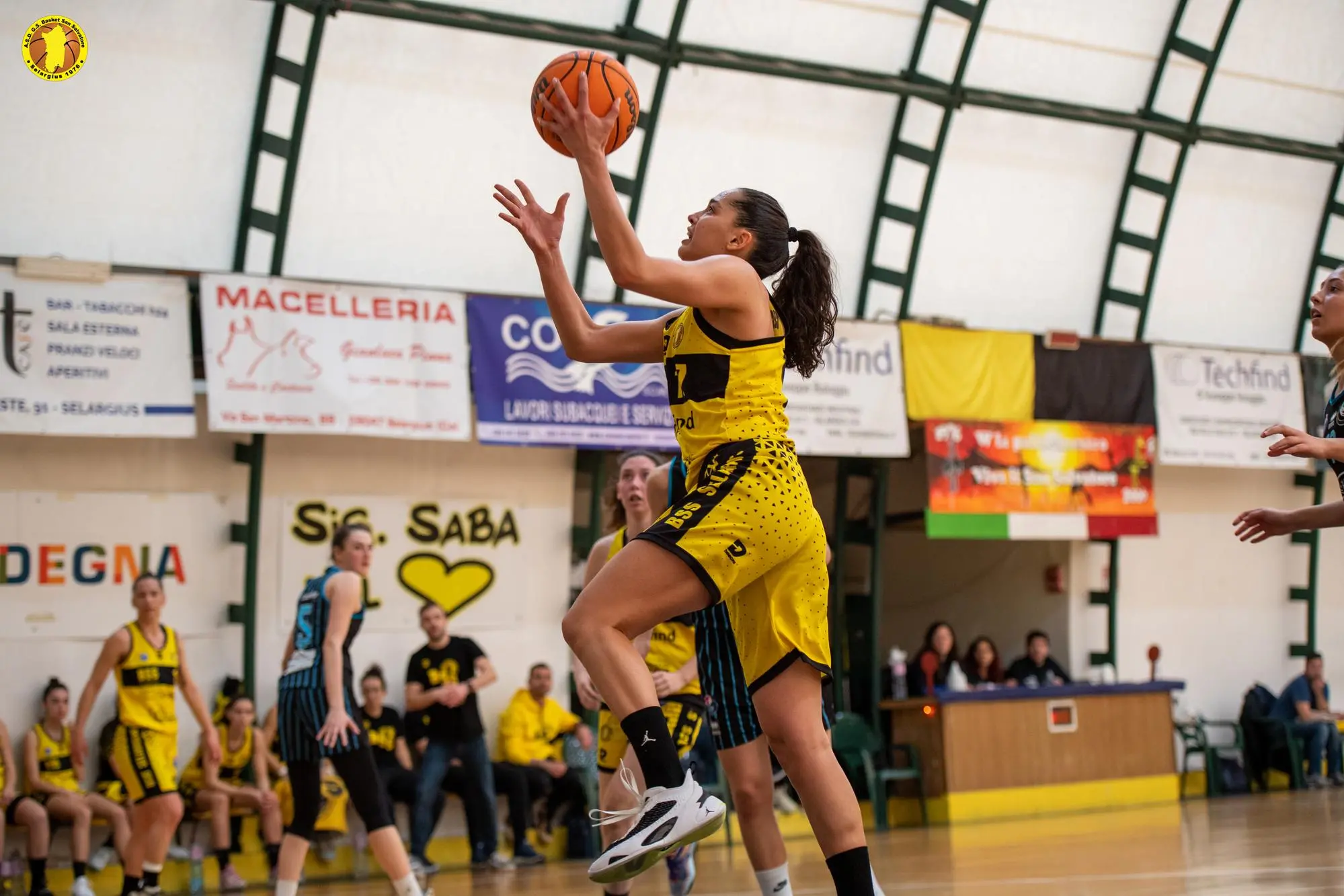 Silvia Ceccarelli della Techfind San Salvatore Selargius, 20 punti contro la Panthers Roseto (foto di Cicotto - Loddo)