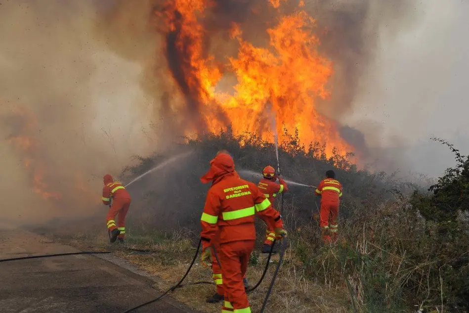 Incendio in Planaria e Montiferru