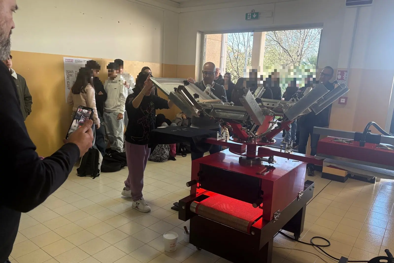 Il nuovo impianto di serigrafia (foto Scano)