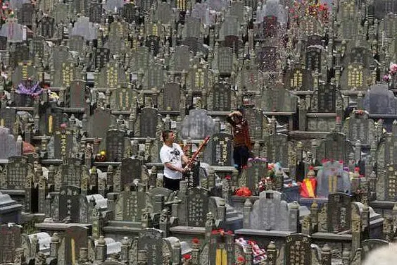 Un cimitero in Cina