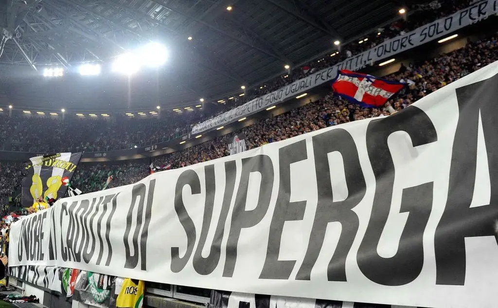 Nel 2014 il ricordo della curva della Juve (Ansa)