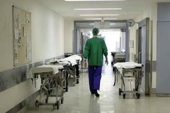 Truffa e peculato in un ospedale del Palermitano, denunciate 34 persone