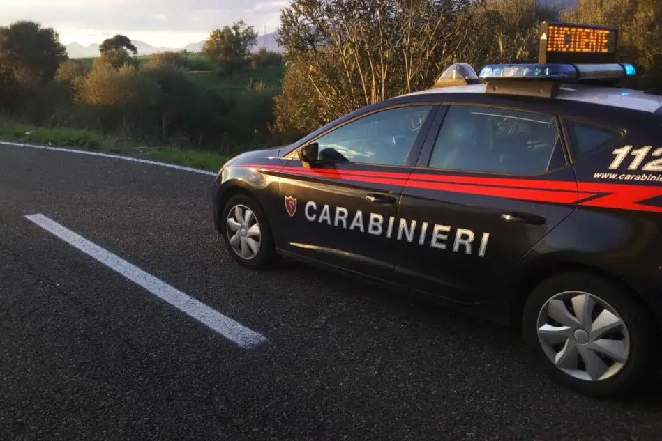 I carabinieri sulla Statale (Foto S. Farris)