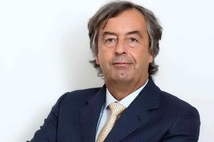 Covid e divulgazione: ecco gli scienziati più famosi. Roberto Burioni, 57 anni: virologo e ricercatore, insegna all'Università Vita-Salute San Raffaele di Milano