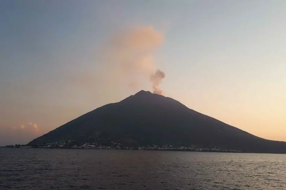 Il vulcano Stromboli (Archivio L'Unione Sarda)
