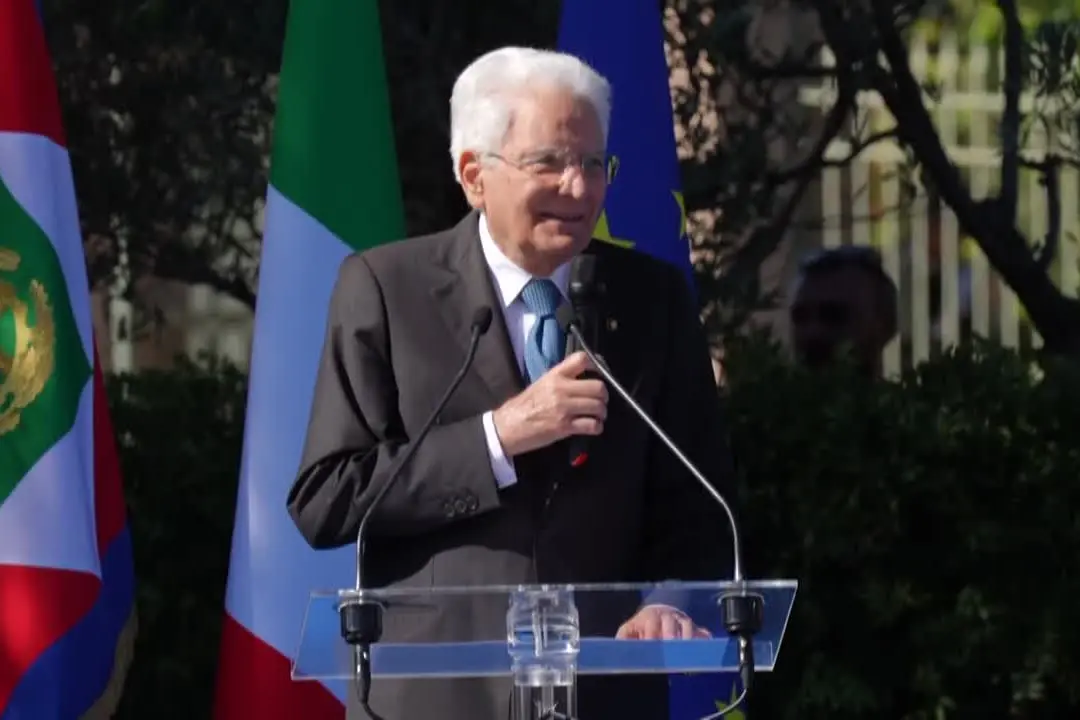 Mattarella: "Rimuovere gli ostacoli nascosti in pregiudizi ed egoismo"