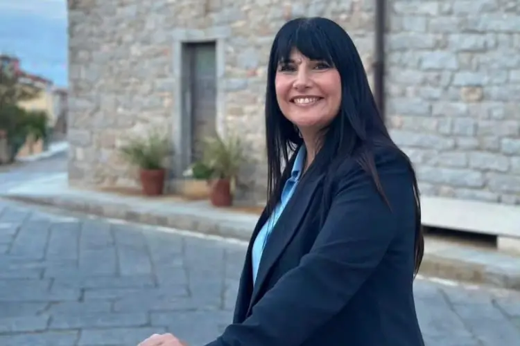 Natale a Stintino: alle Cantine concerto di solidarietà La cantante Maria Luisa Congiu (foto concessa)