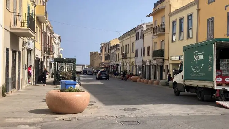 https://immagini.unionesarda.it/version/c:ZjQ4NTVhYmUtNzNkNi00:YzZiNmJmZWUtOWFjMS00/image.webp?f=16:9
