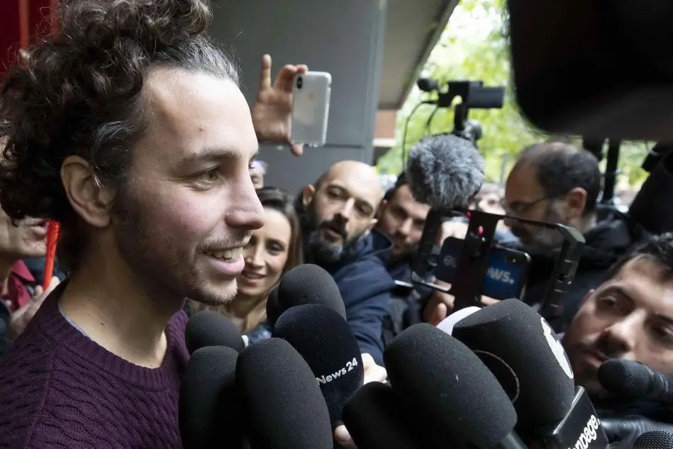 Il leader delle Sardine Mattia Santori (Ansa - Percossi)
