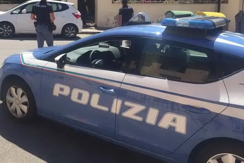 Polizia a Cagliari (Archivio L'Unione Sarda)