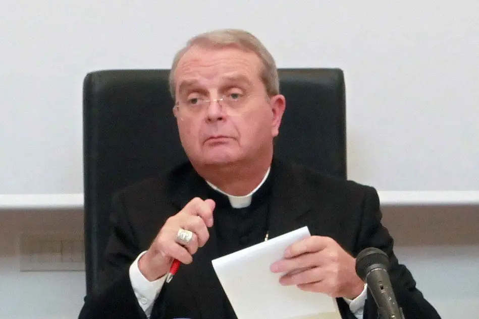 Il vescovo di Cagliari Arrigo Miglio