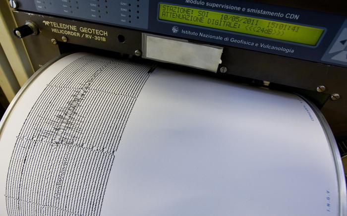 Forte scossa di terremoto nel mare della Calabria: magnitudo 6.2, avvertita in tutto il Sud