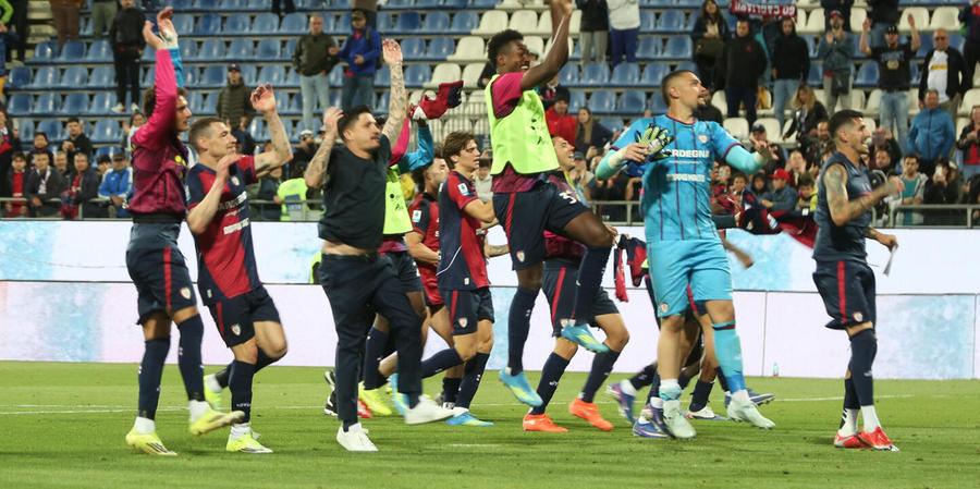 Cagliari, lo spumante è già in frigorifero