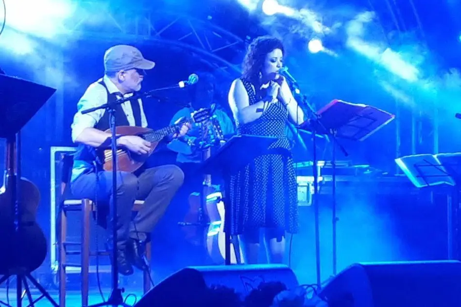 A Cornaredo Eliana Sanna e i Taifa nel concerto-anteprima del cd "Todo cambia"