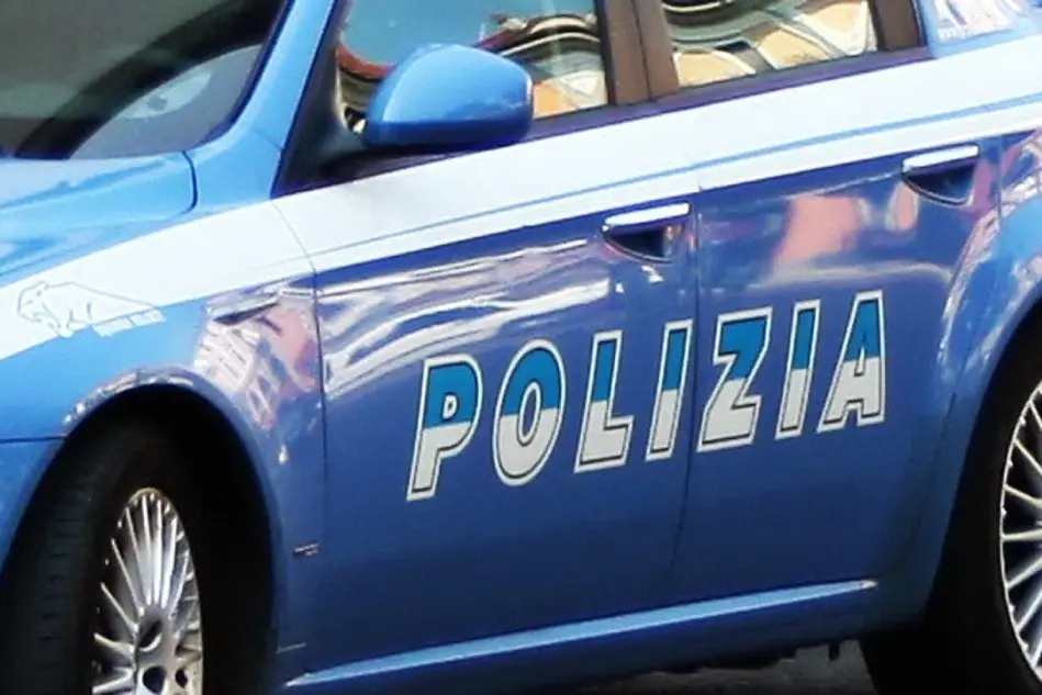 La polizia ha arrestato il presunto violentatore