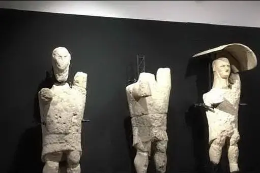 I Giganti esposti al museo di Cabras (foto Sara Pinna)
