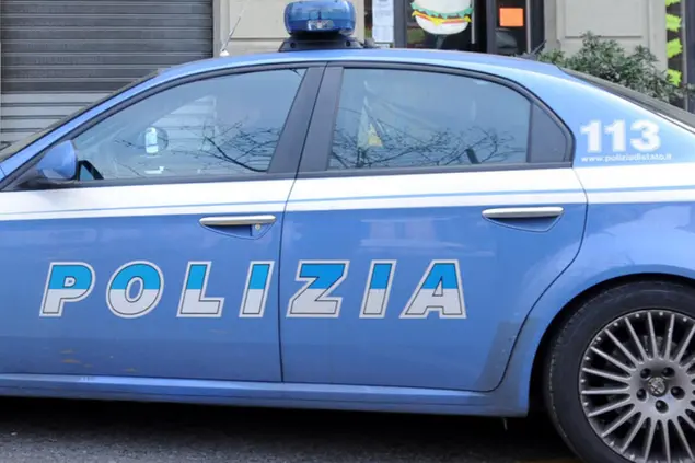 Polizia (foto Ansa)