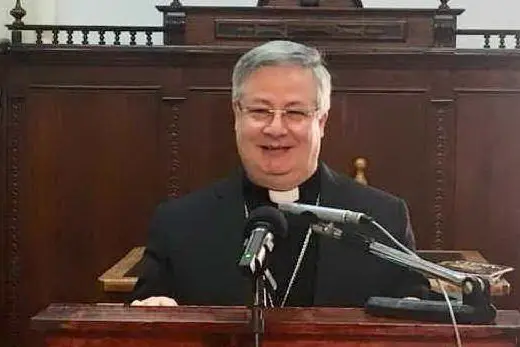 L’arcivescovo Roberto Carboni (foto Sanna)