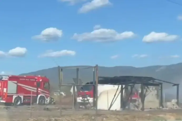 Il gazebo andato a fuoco a Flumini