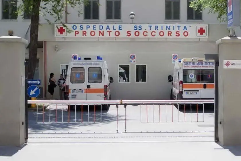 L’ingresso del Pronto soccorso al Santissima Trinità di via Is Mirrionis (Archivio L'Unione Sarda)