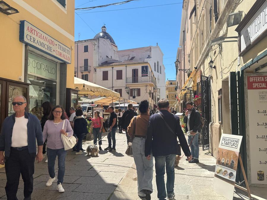 Alghero, Forza Italia: «Sull'igiene urbana servizi-doppione pagati due volte»