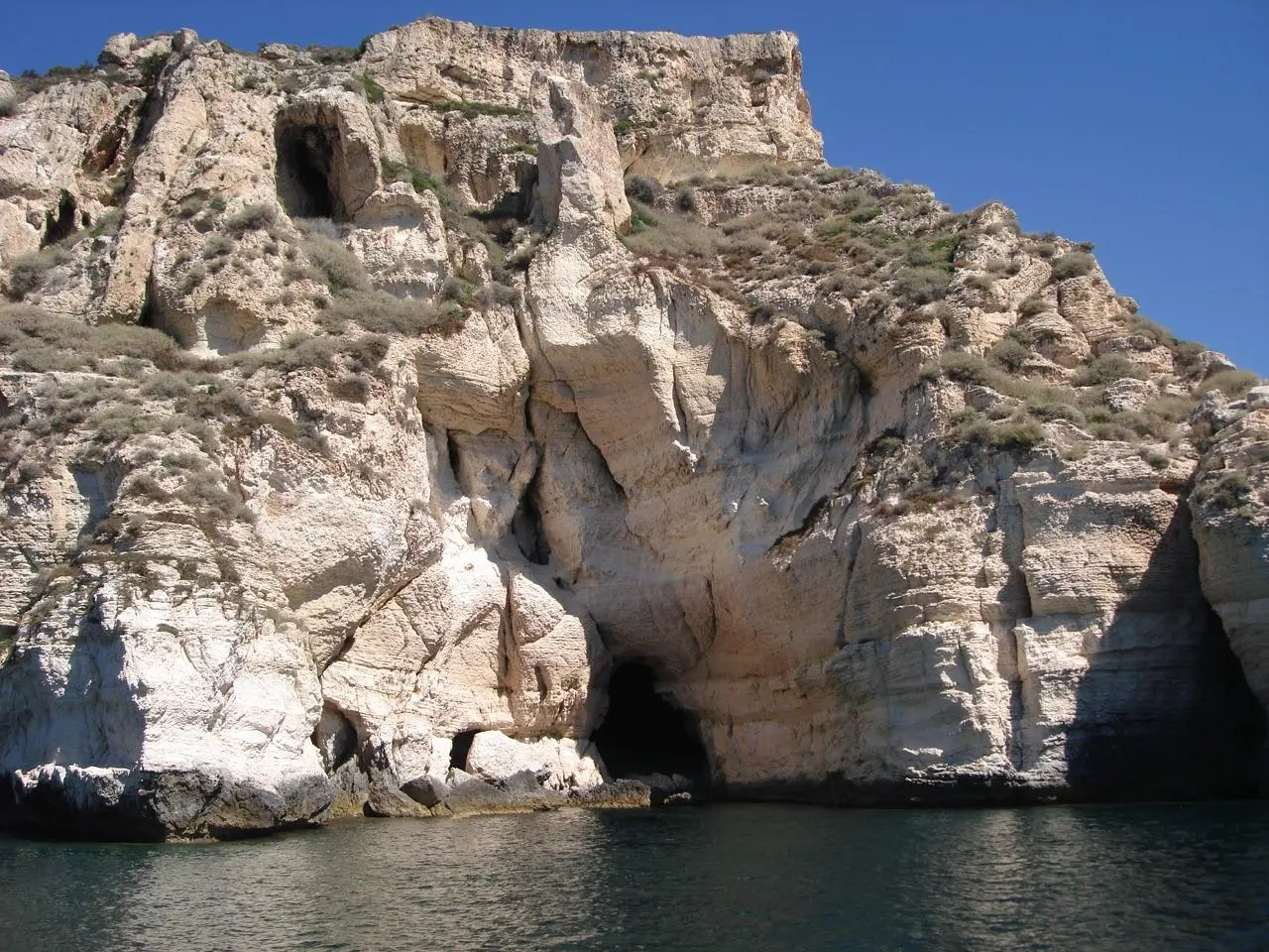 La grotta dei colombi  (Archivio L'Unione Sarda)