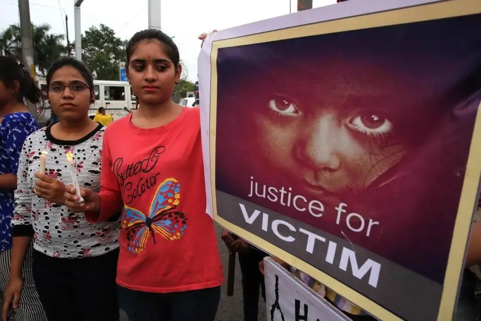 Una manifestazione contro gli stupri in India (foto Ansa)