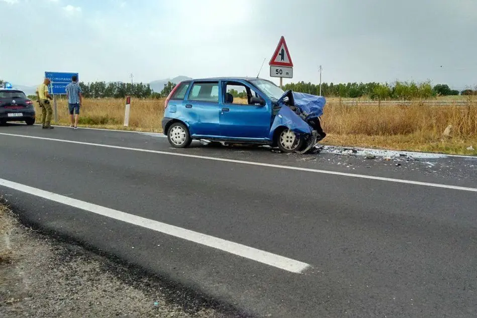 Una delle due auto coinvolte nell'incidente