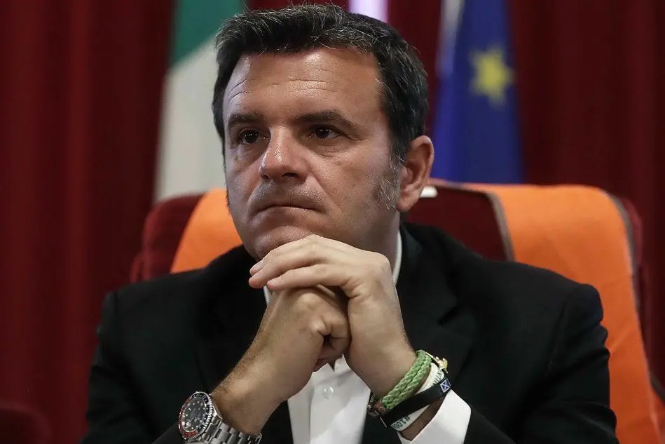 Il ministro delle Politiche agricole Gian Marco Centinaio (Ansa)