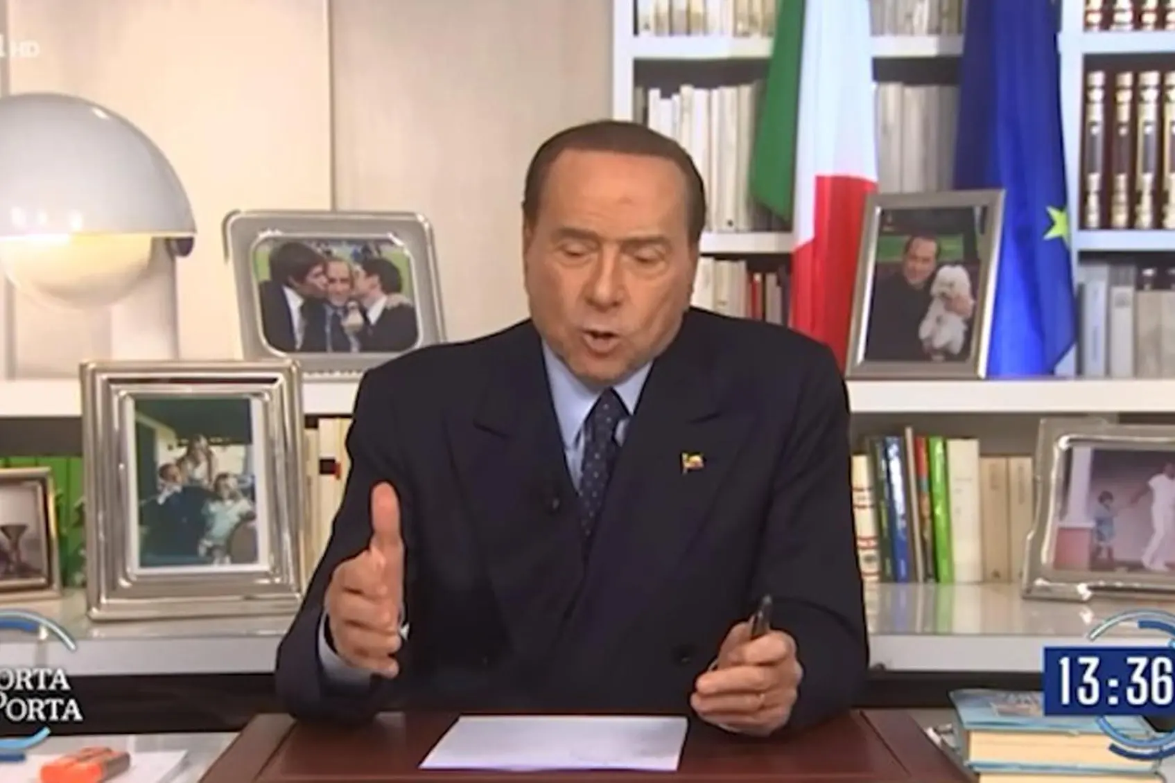 西尔维奥·贝卢斯科尼 (Silvio Berlusconi) 在 Porta a Porta (Ansa)