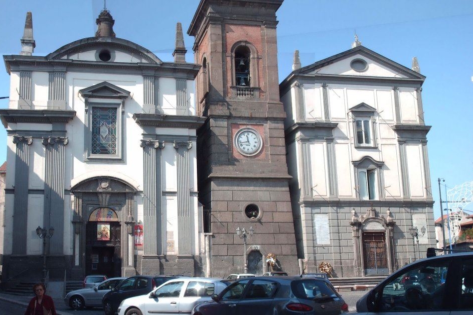 Uno scorcio della chiesa dell'Annunziata a Giugliano in Campania