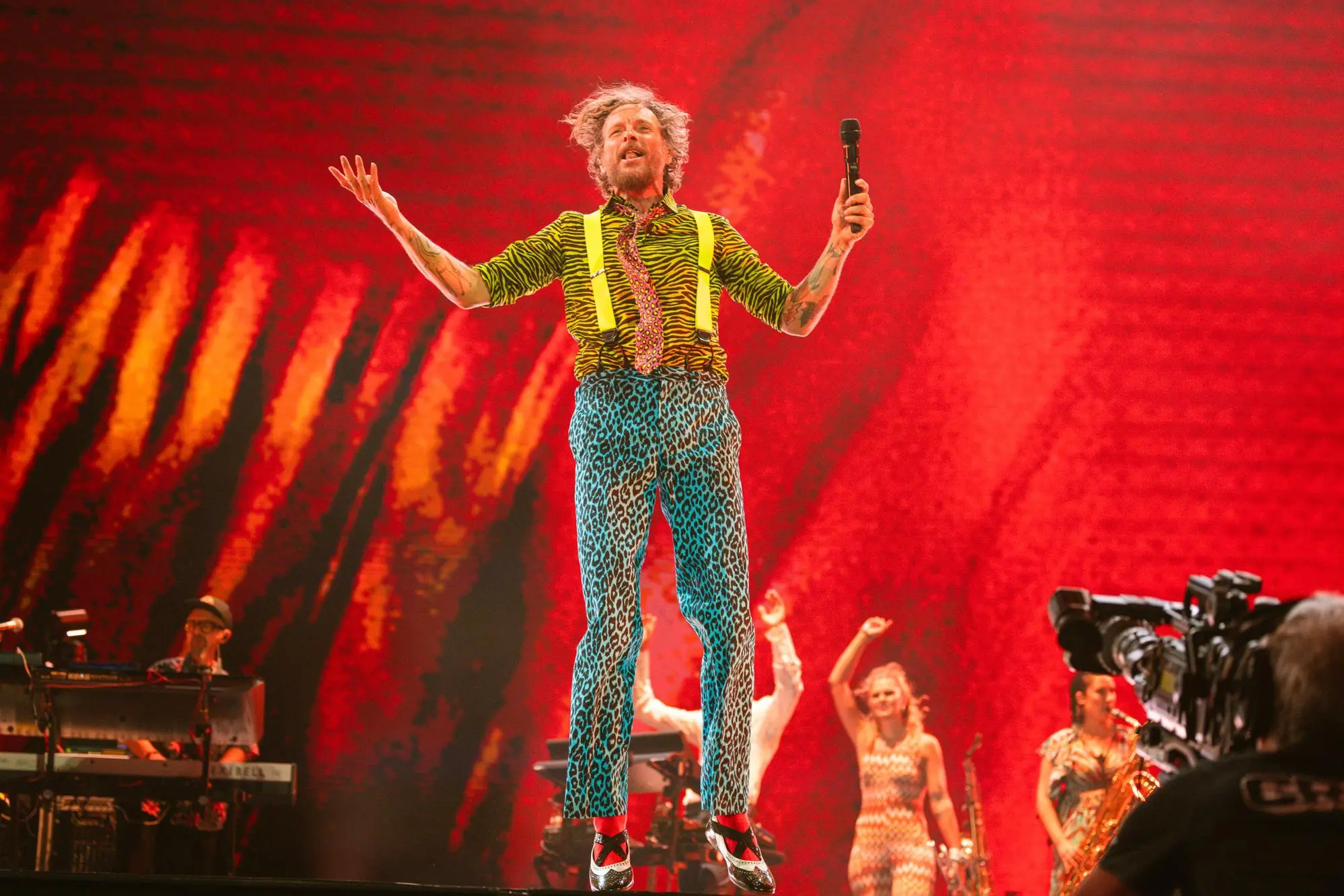 Jovanotti durante la prima data del Jova Summer Party ad Olbia