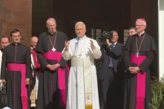 Papa Leone a Pavia: la pace comincia da noi stessi