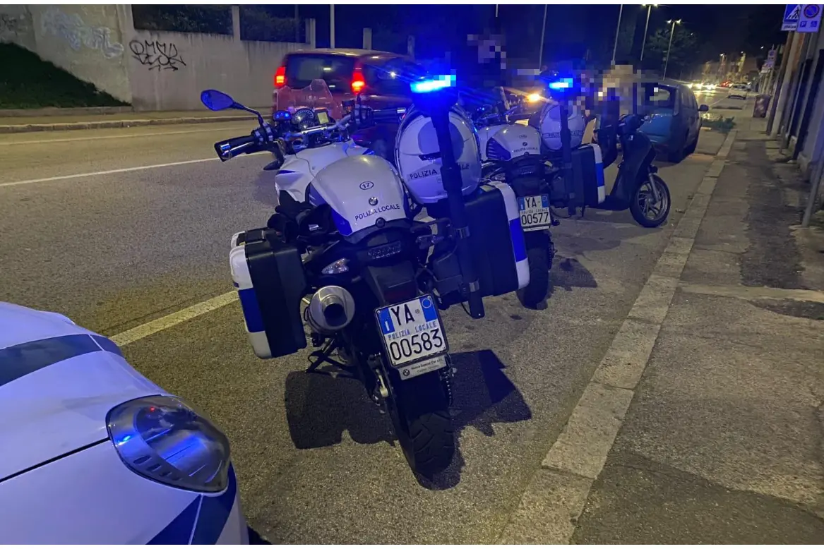 La Polizia municipale (foto concessa)