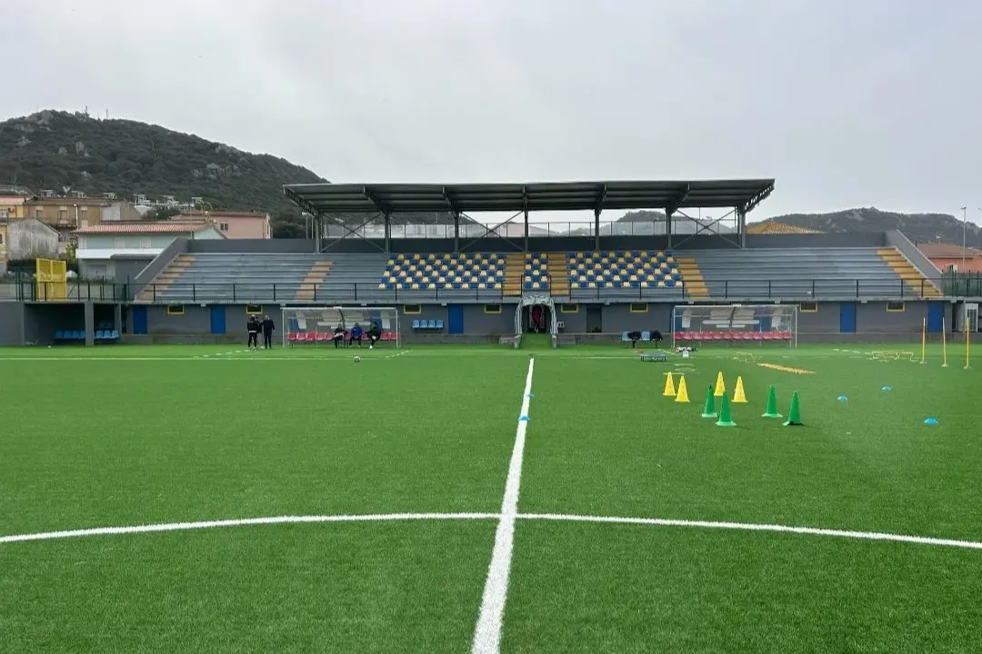 Lo Stadio Comunale di Monti (foto Ilenia Giagnoni)