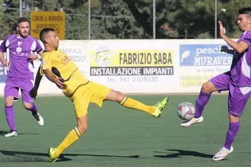 Un'azione di gioco in Muravera-San Teodoro